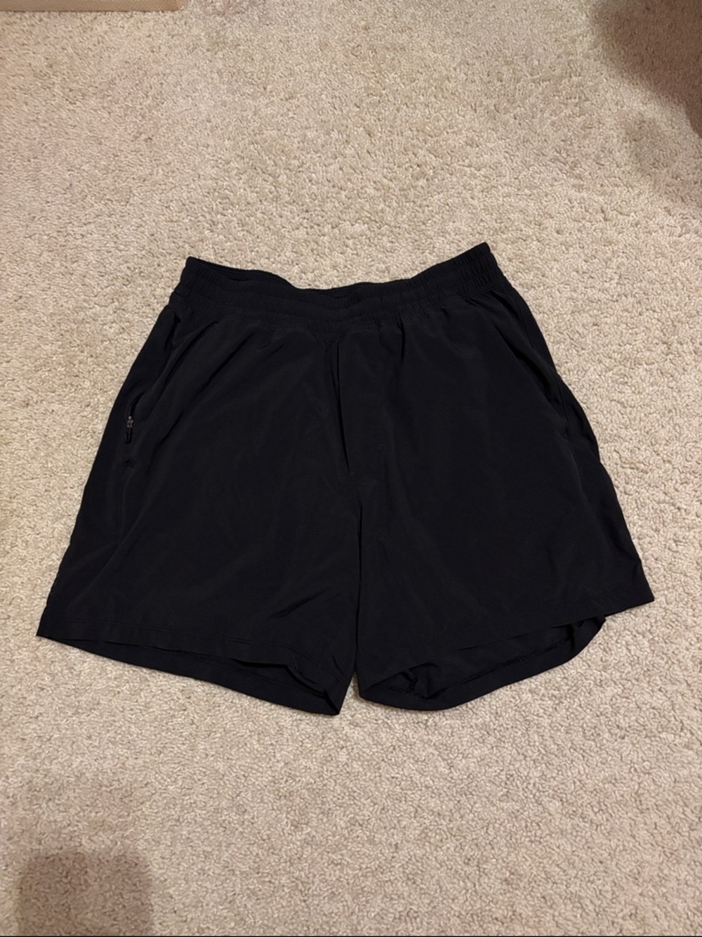 Lululemon Men's Black Pace Breaker Shorts, size M, lined